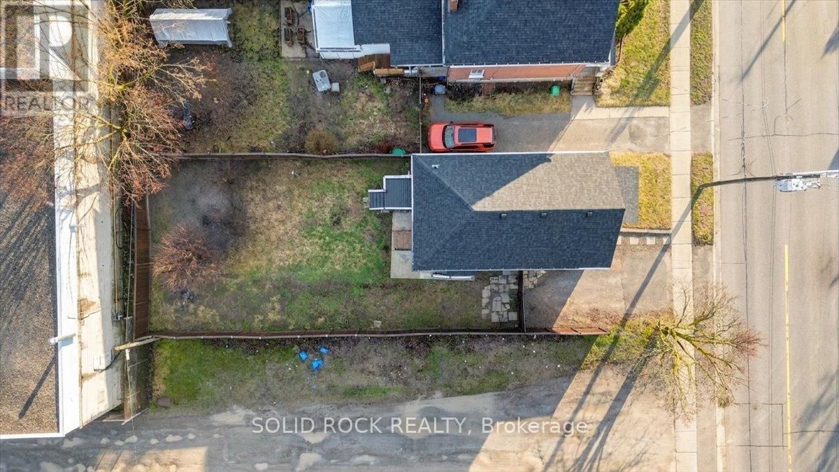 513 ROMAINE STREET Image 43