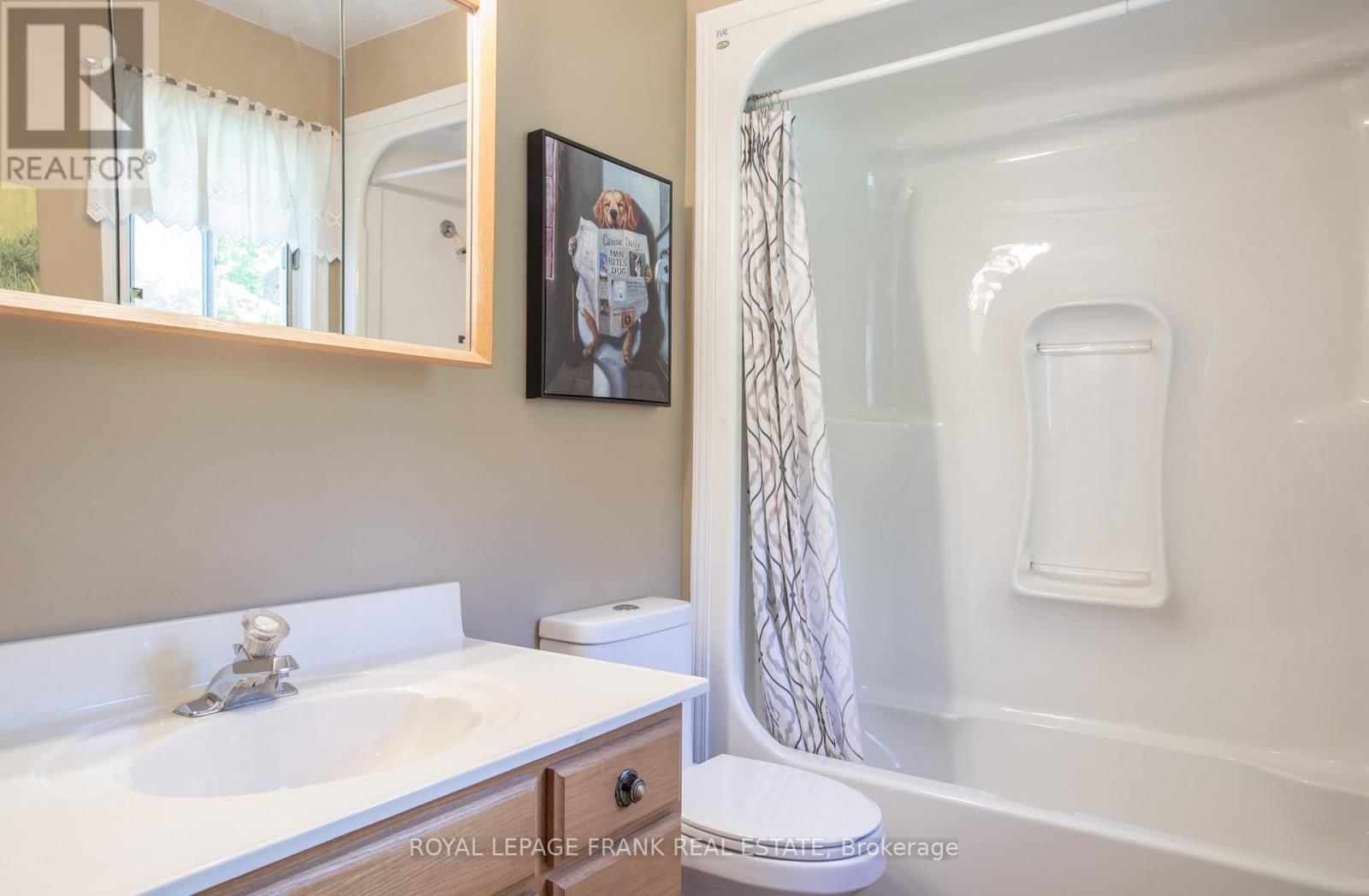 884 CENTRE LINE ROAD Image 22