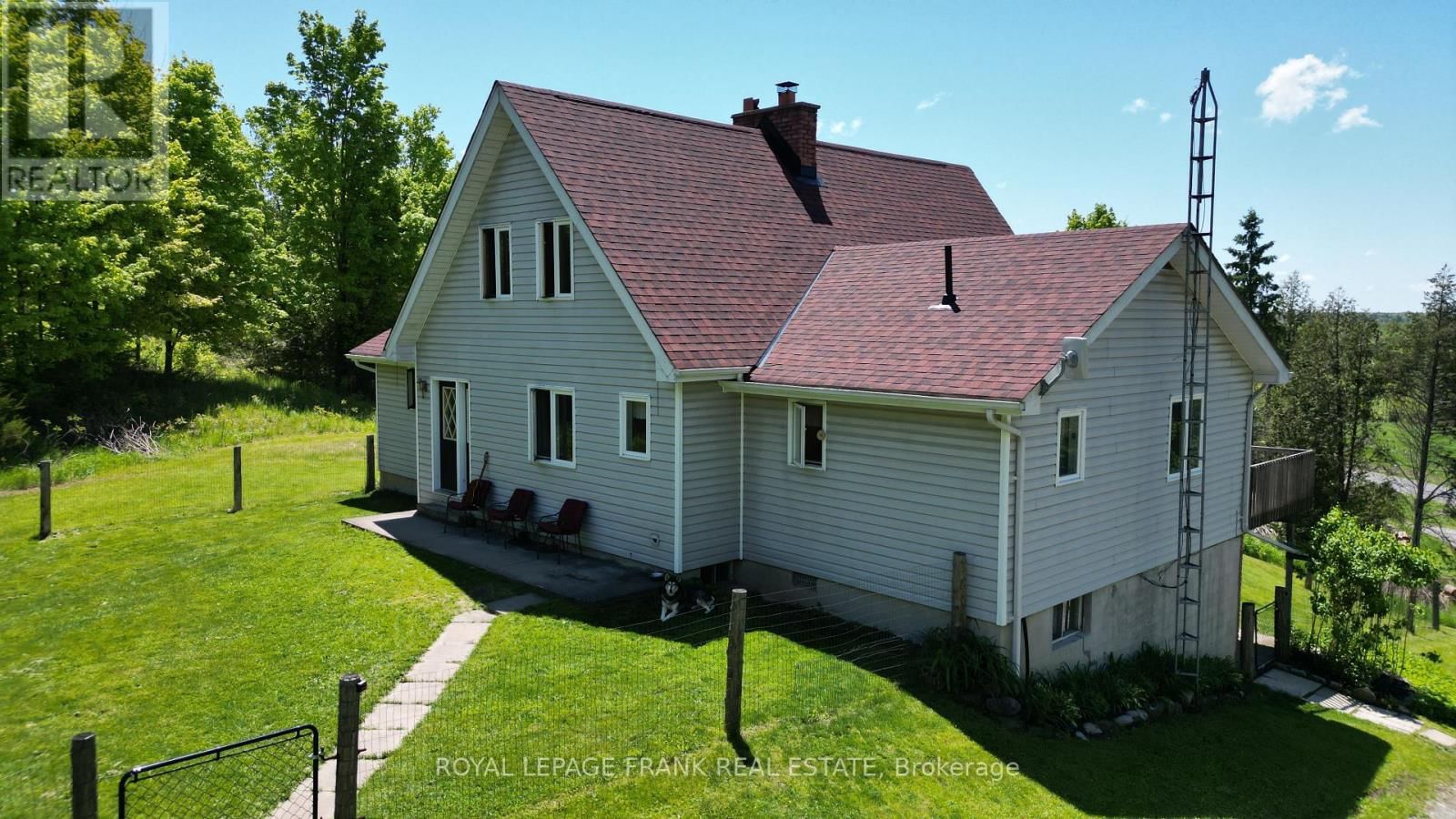 884 CENTRE LINE ROAD Image 5