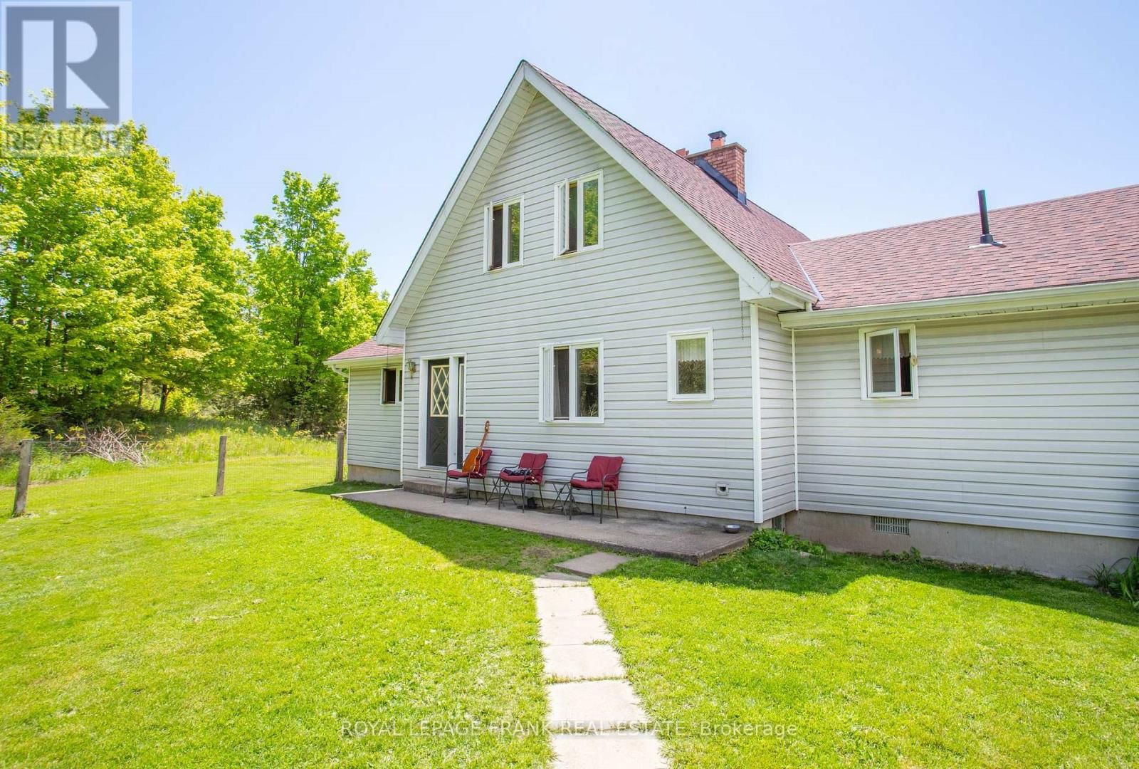 884 CENTRE LINE ROAD Image 6