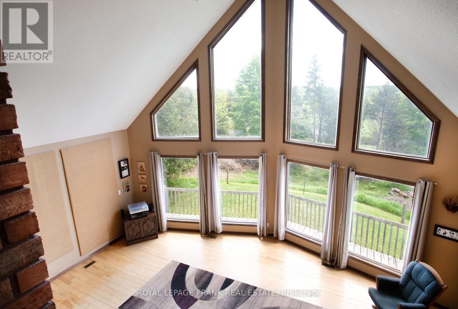 884 CENTRE LINE ROAD Image 8