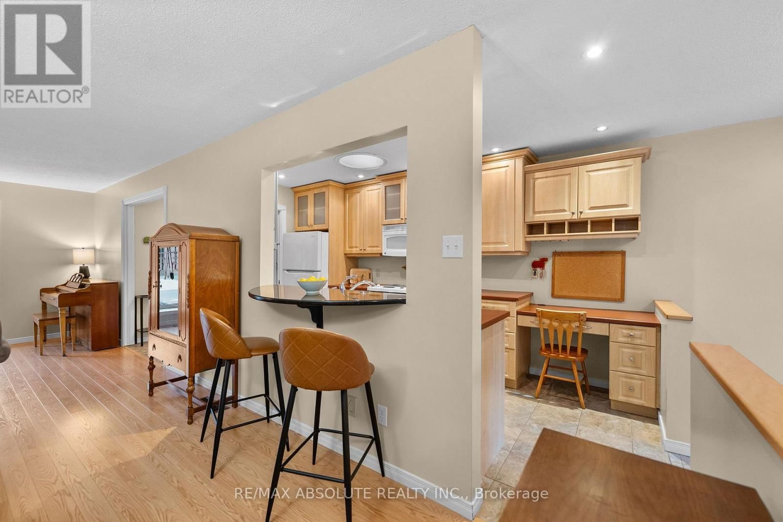 284 HARRINGTON STREET Image 15