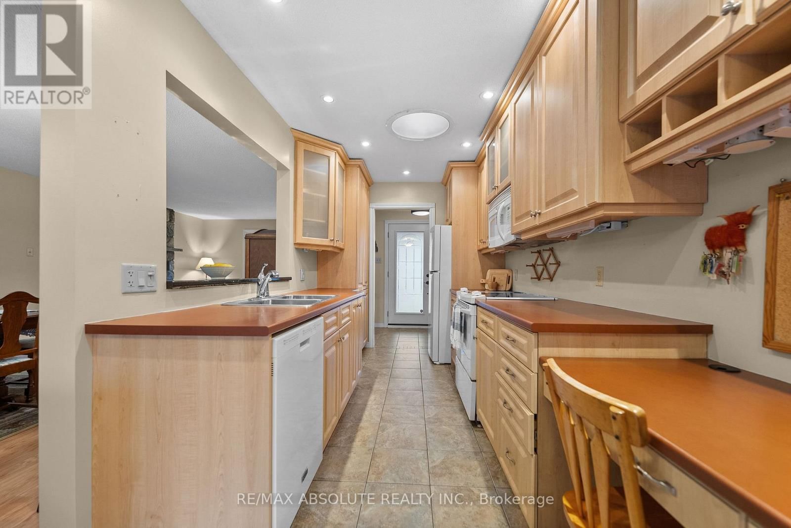 284 HARRINGTON STREET Image 16