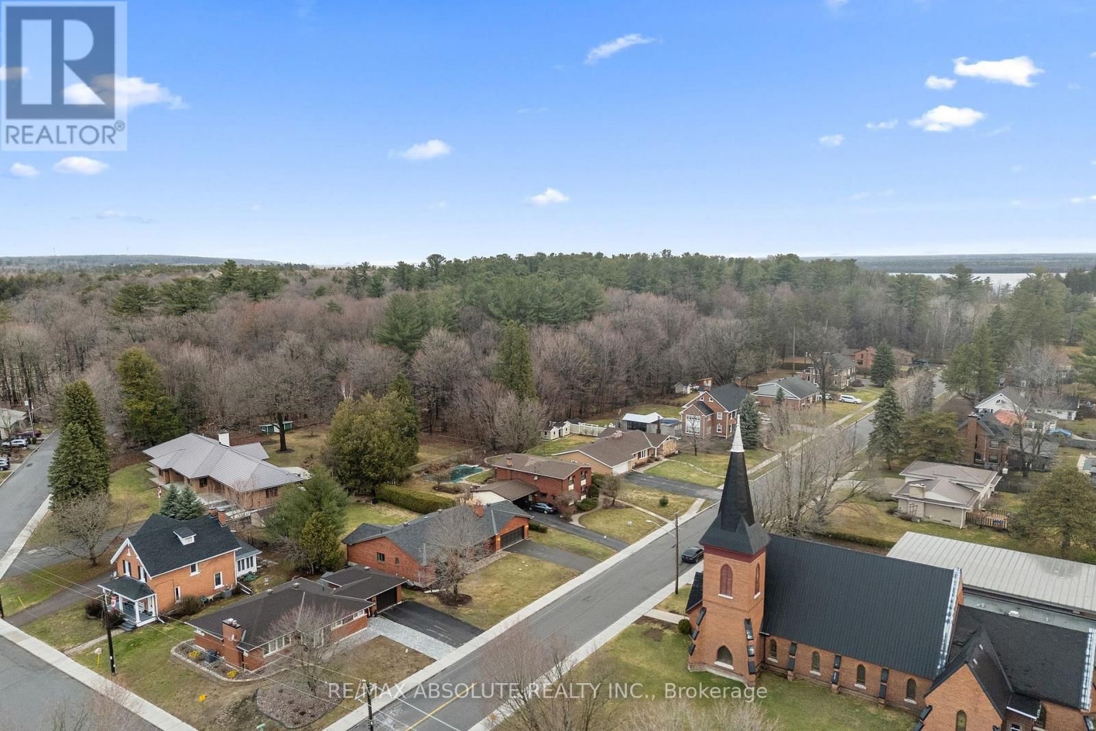 284 HARRINGTON STREET Image 44