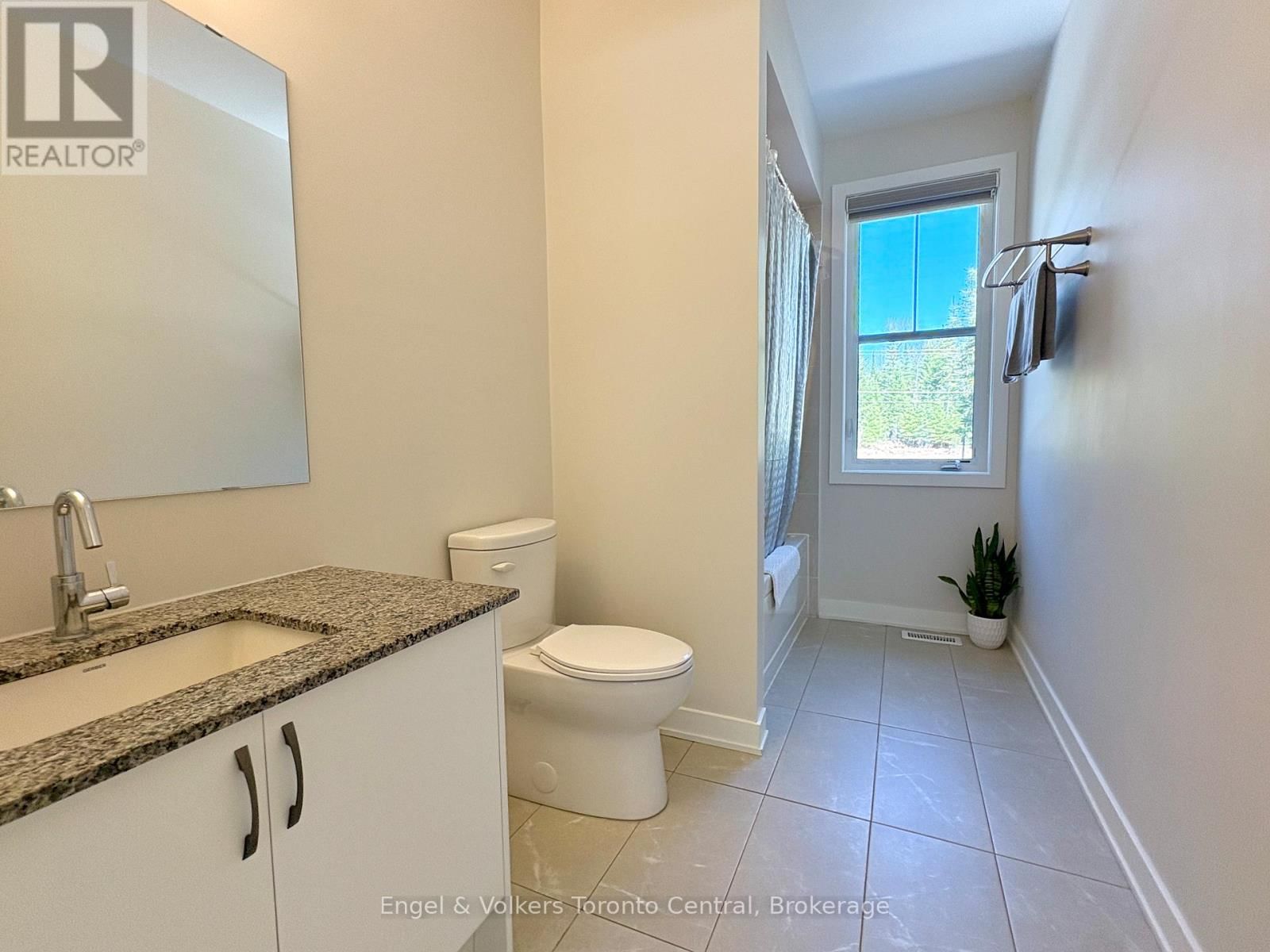 39 - 1050 GREENSVIEW DRIVE Image 10