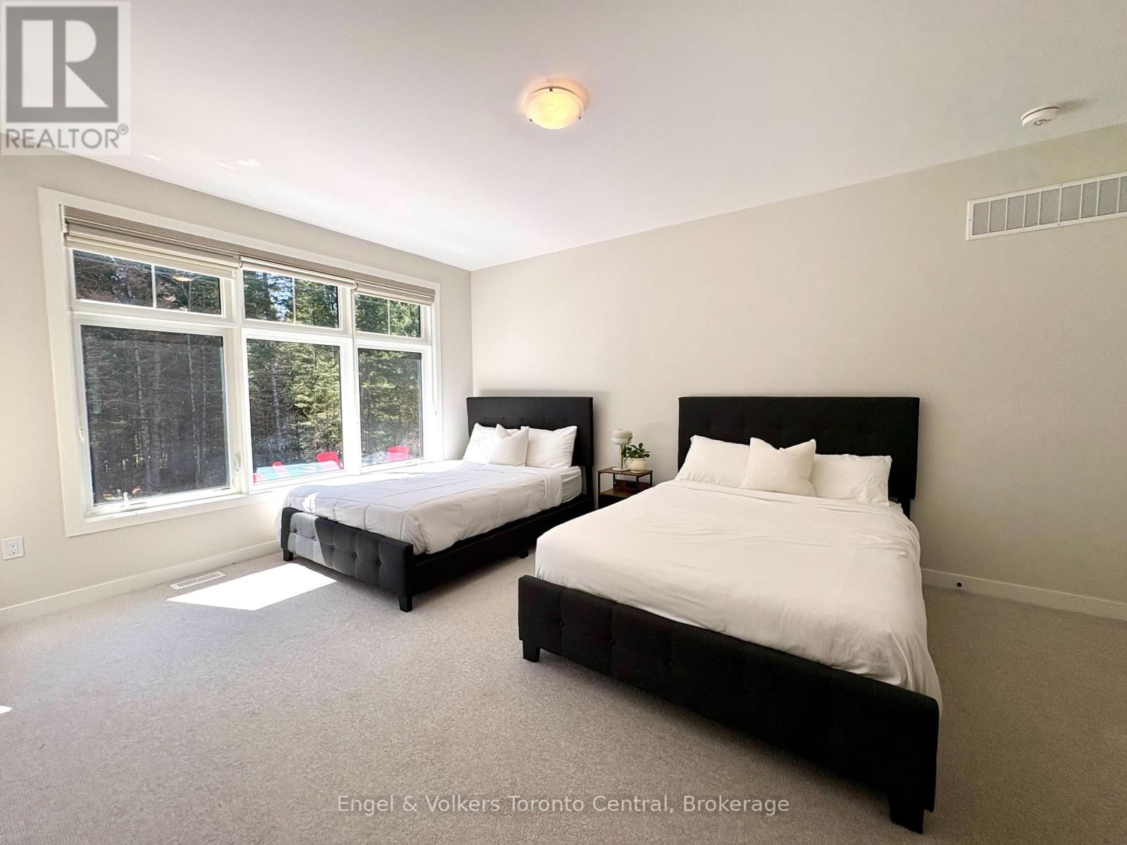 39 - 1050 GREENSVIEW DRIVE Image 13