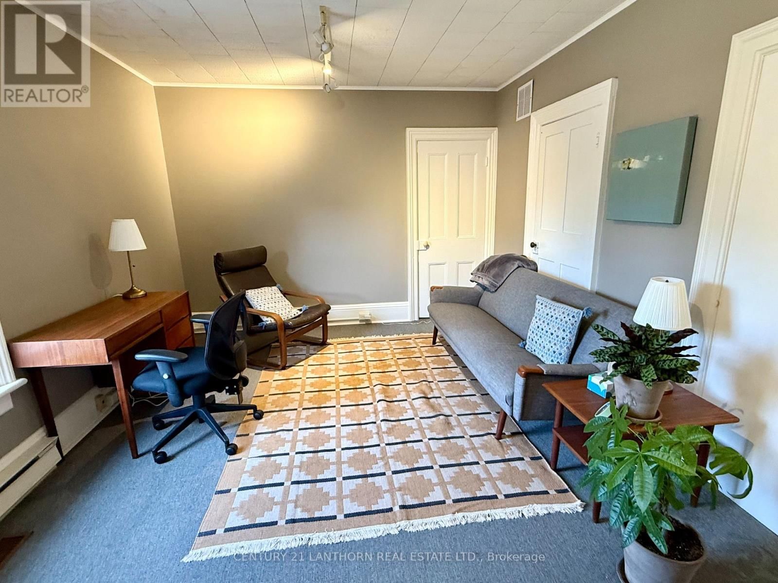 204 - 13360 LOYALIST PARKWAY Image 1