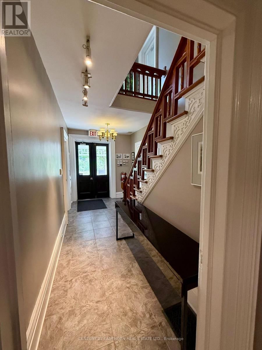 204 - 13360 LOYALIST PARKWAY Image 3