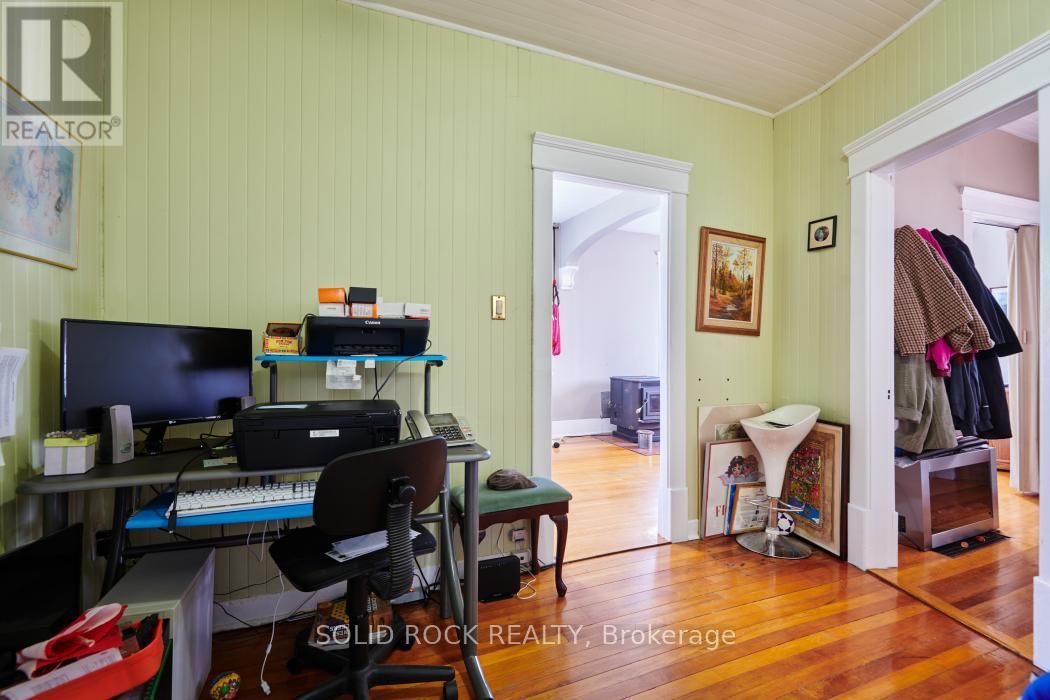 11049 GILMOUR ROAD Image 17