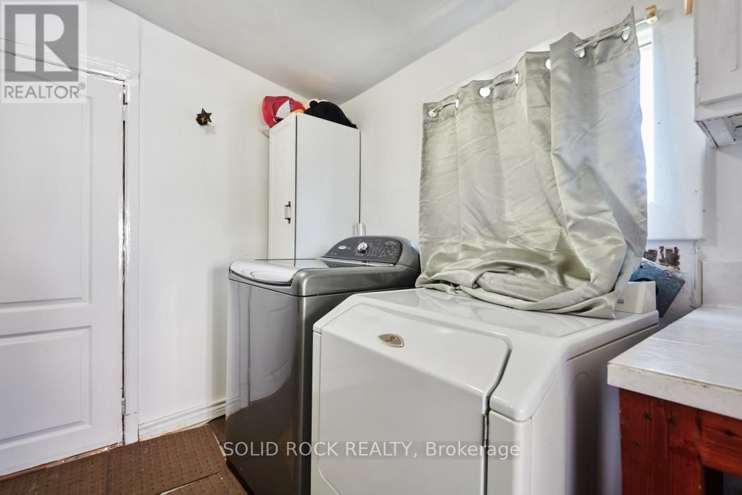 11049 GILMOUR ROAD Image 23