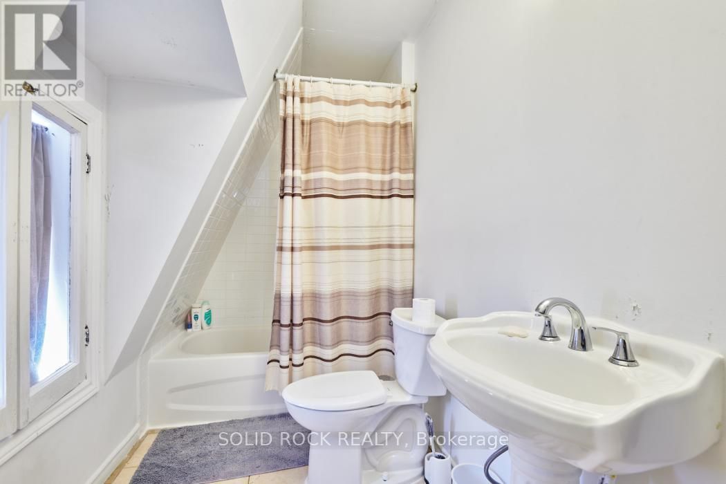 11049 GILMOUR ROAD Image 31