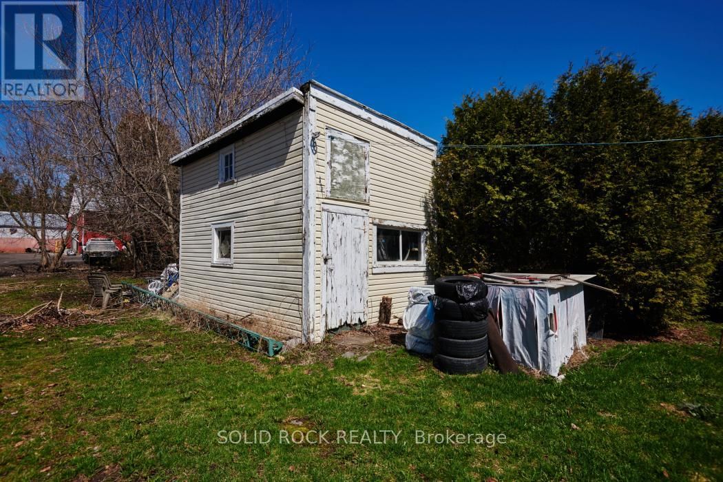 11049 GILMOUR ROAD Image 36