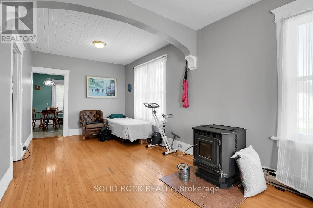 11049 GILMOUR ROAD Image 9