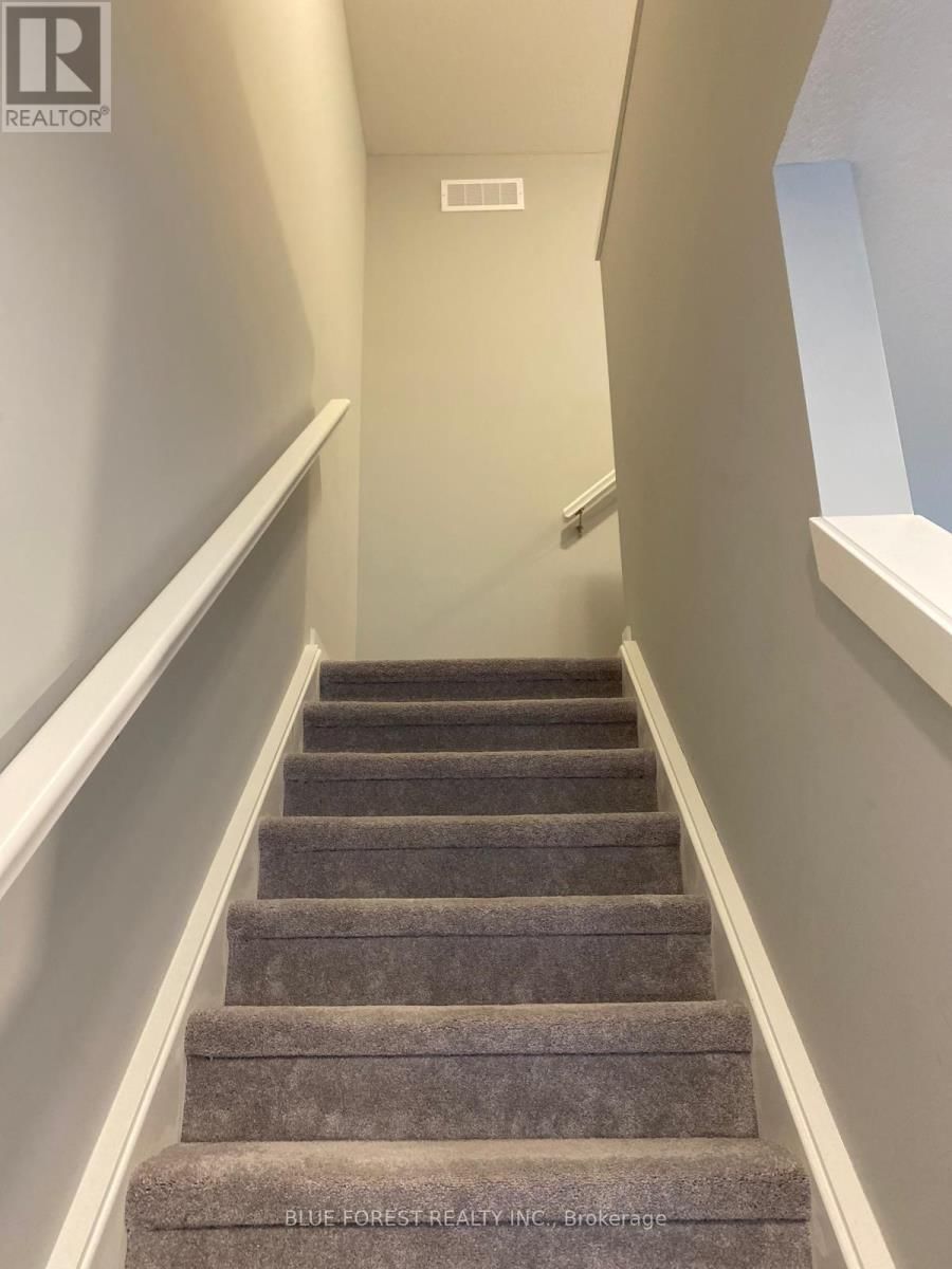 126 - 177 EDGEVALLEY ROAD Image 12