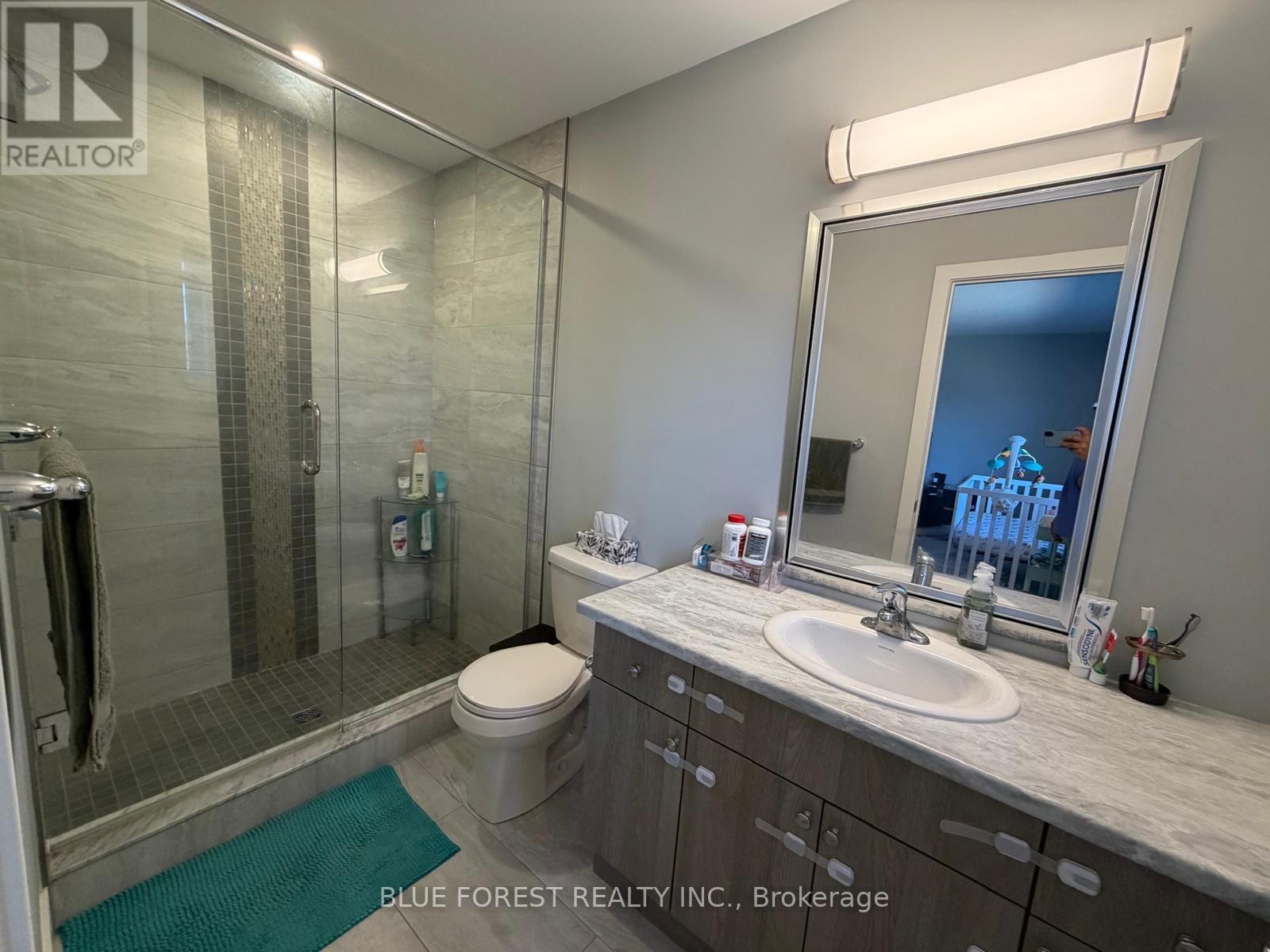 126 - 177 EDGEVALLEY ROAD Image 20