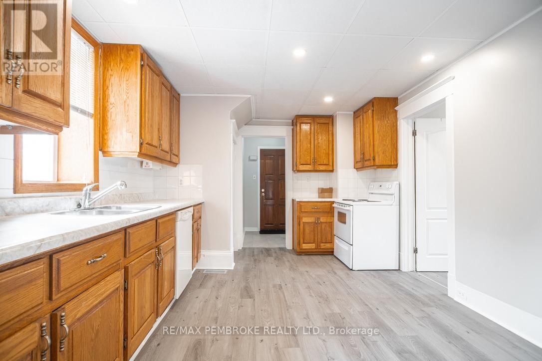 539 MCGEE STREET Image 11