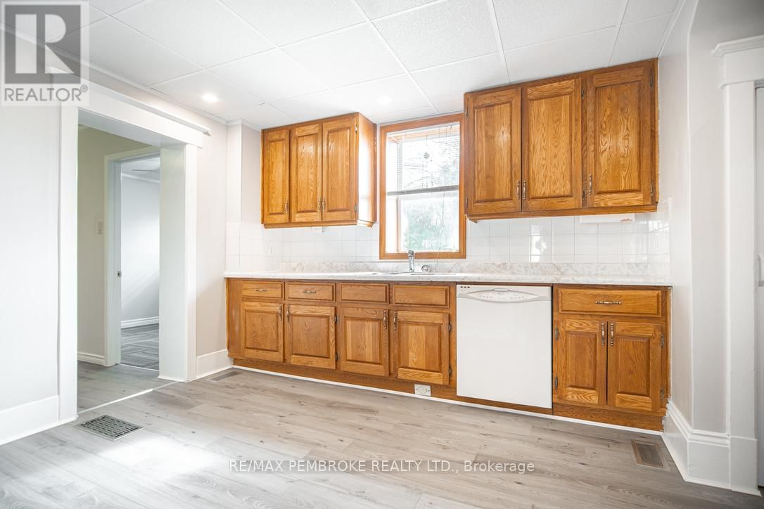 539 MCGEE STREET Image 12