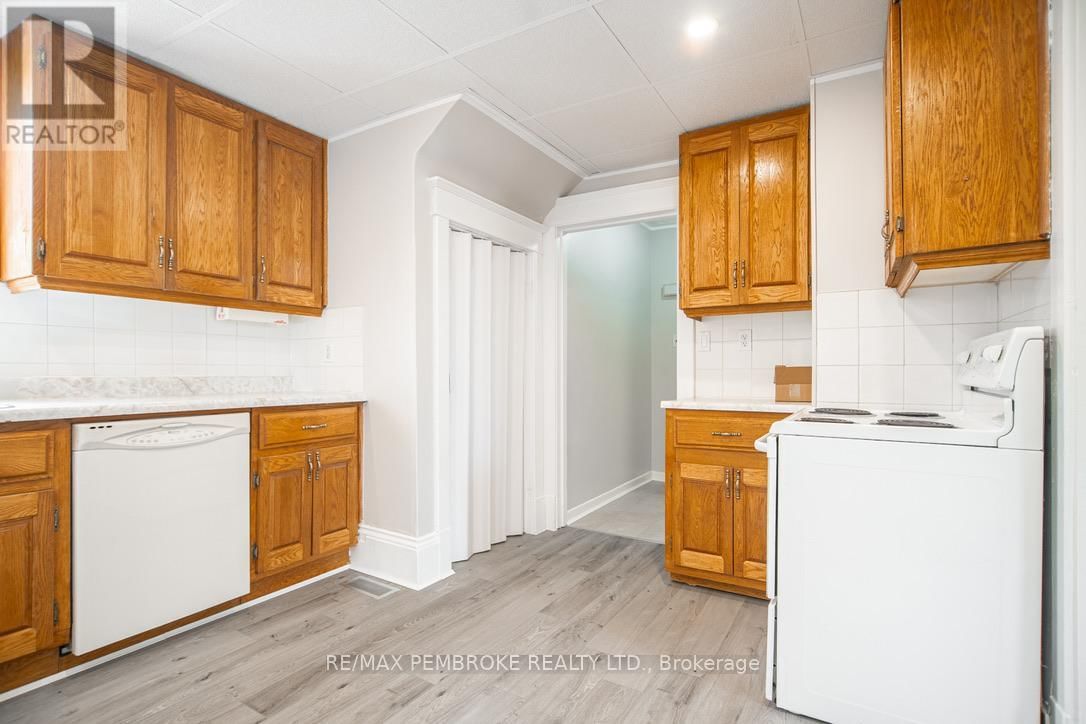 539 MCGEE STREET Image 13