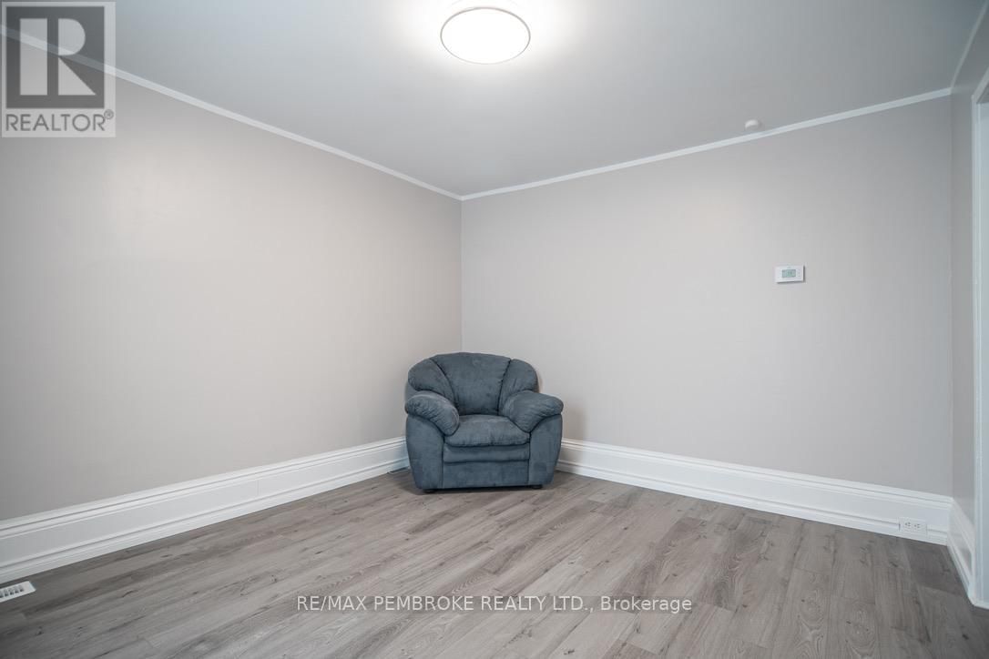 539 MCGEE STREET Image 8