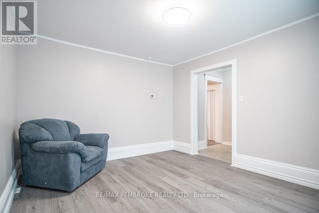 539 MCGEE STREET Image 9