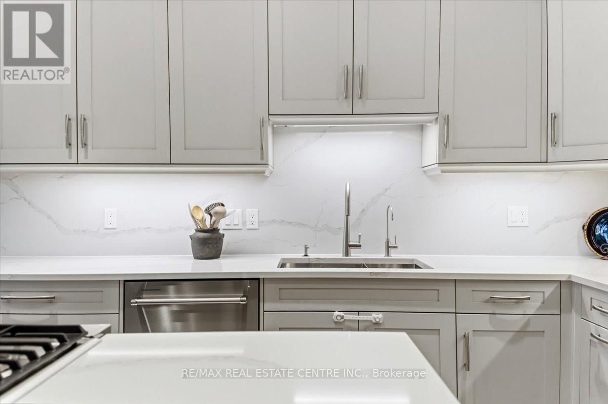 653 GLEN MORRIS ROAD WEST Image 20