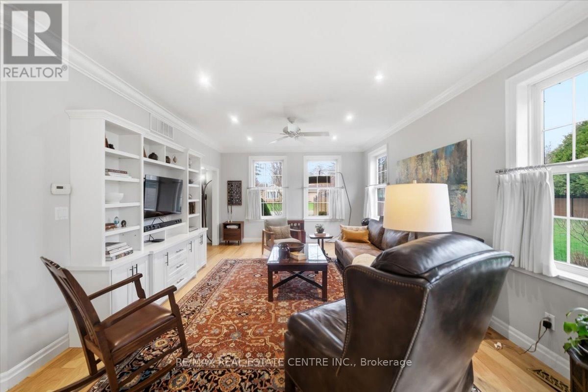 653 GLEN MORRIS ROAD WEST Image 22