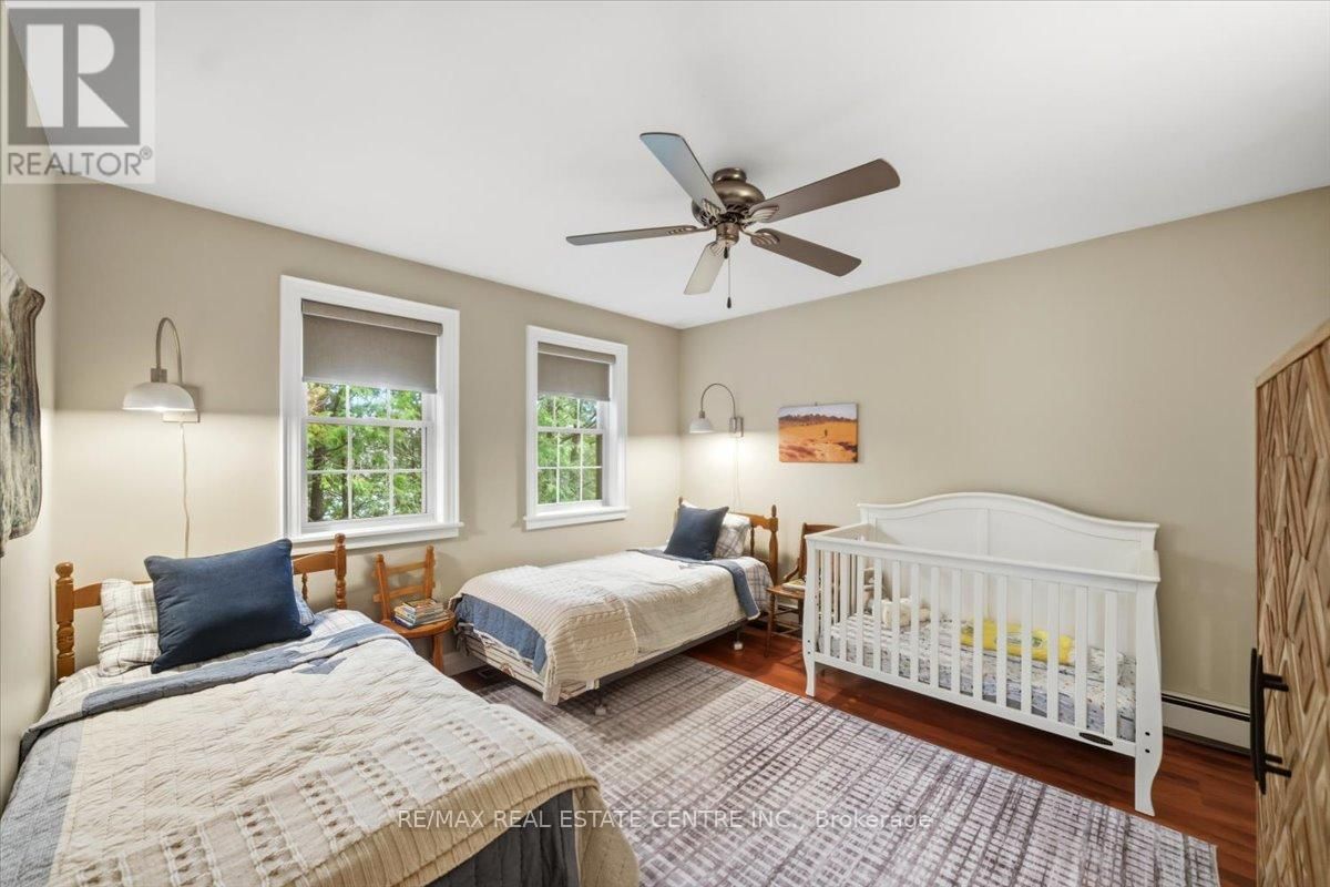 653 GLEN MORRIS ROAD WEST Image 27