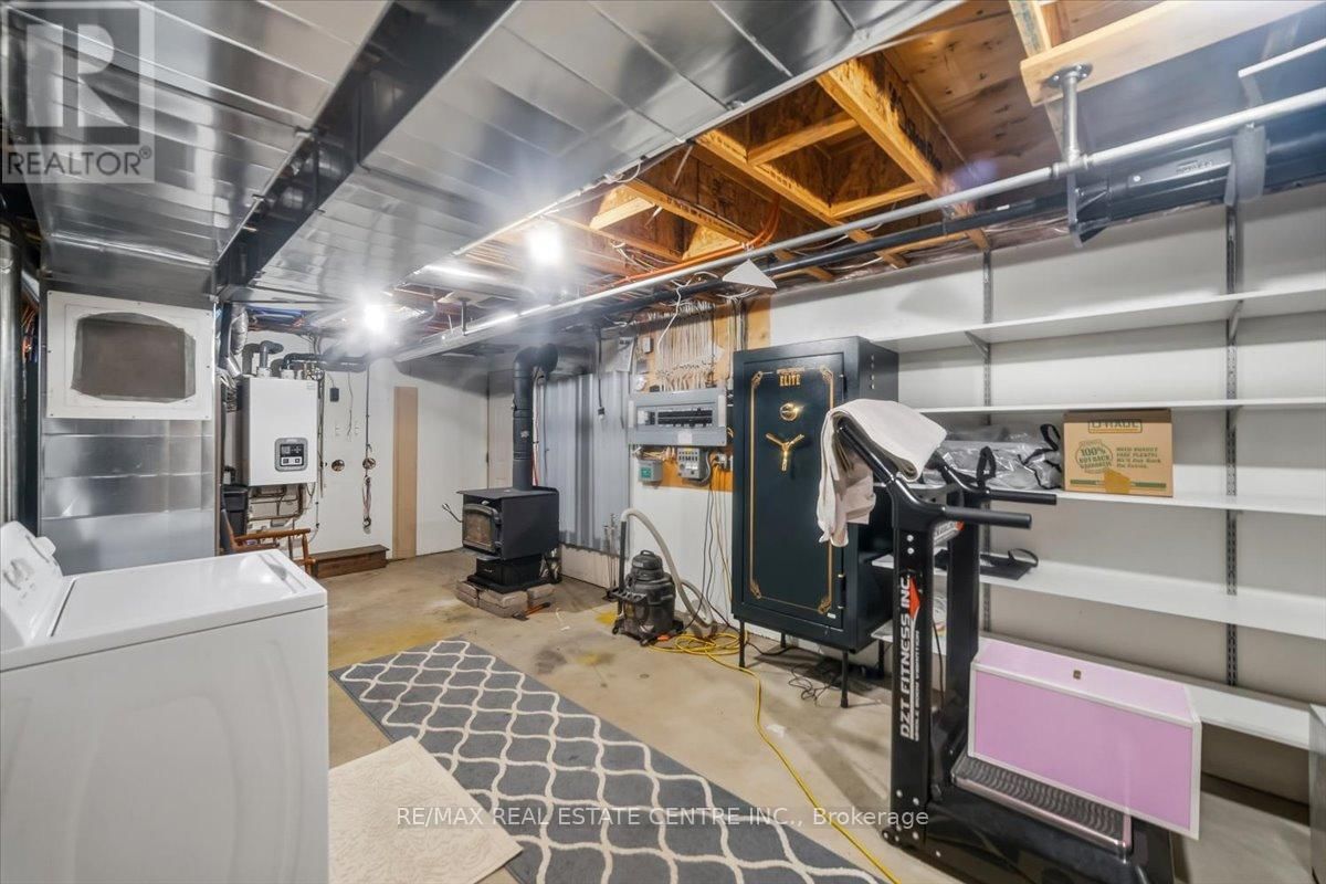 653 GLEN MORRIS ROAD WEST Image 40