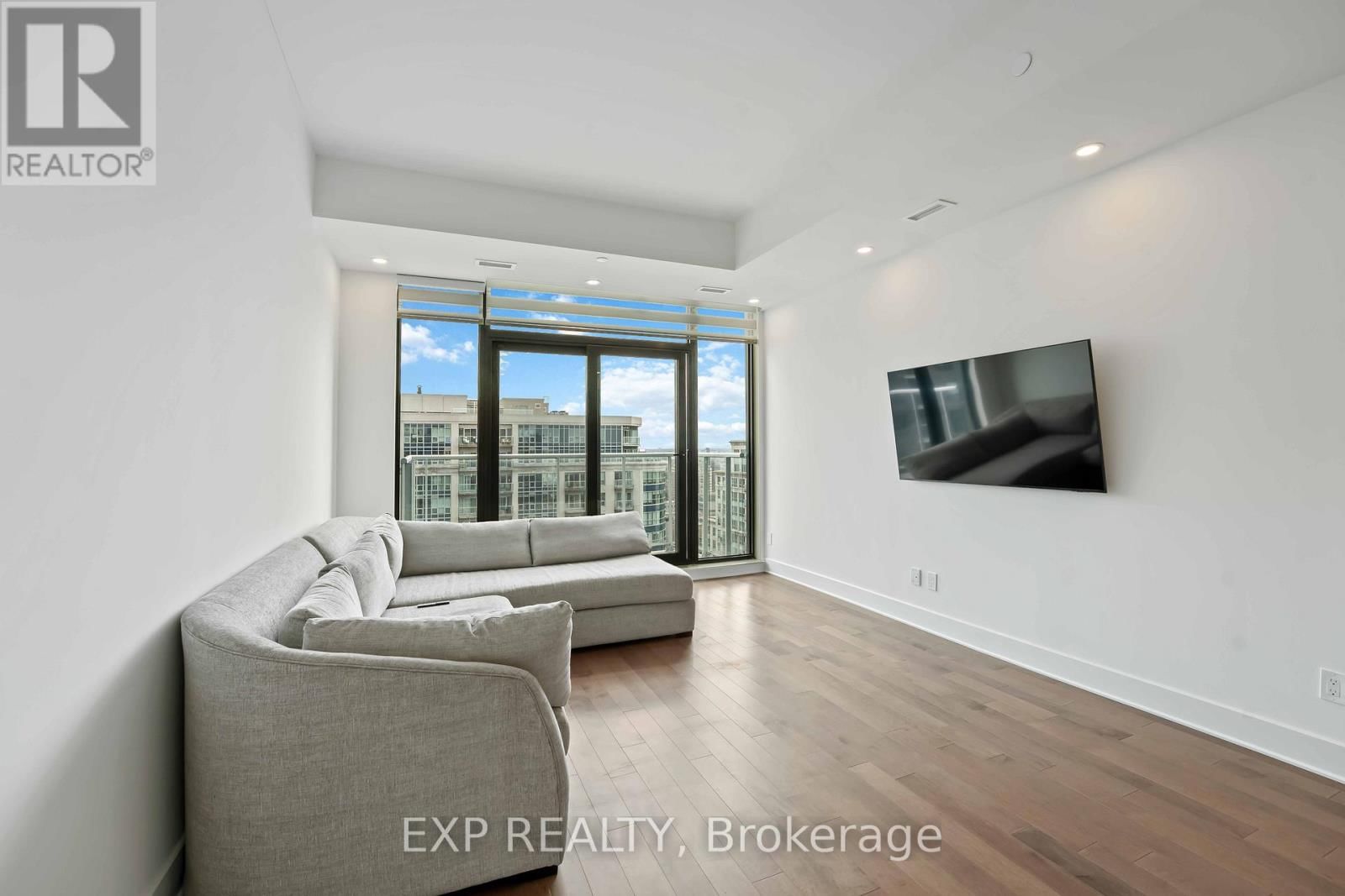 2607 - 180 GEORGE STREET Image 15