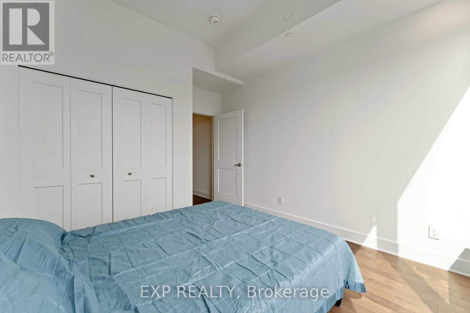 2607 - 180 GEORGE STREET Image 19