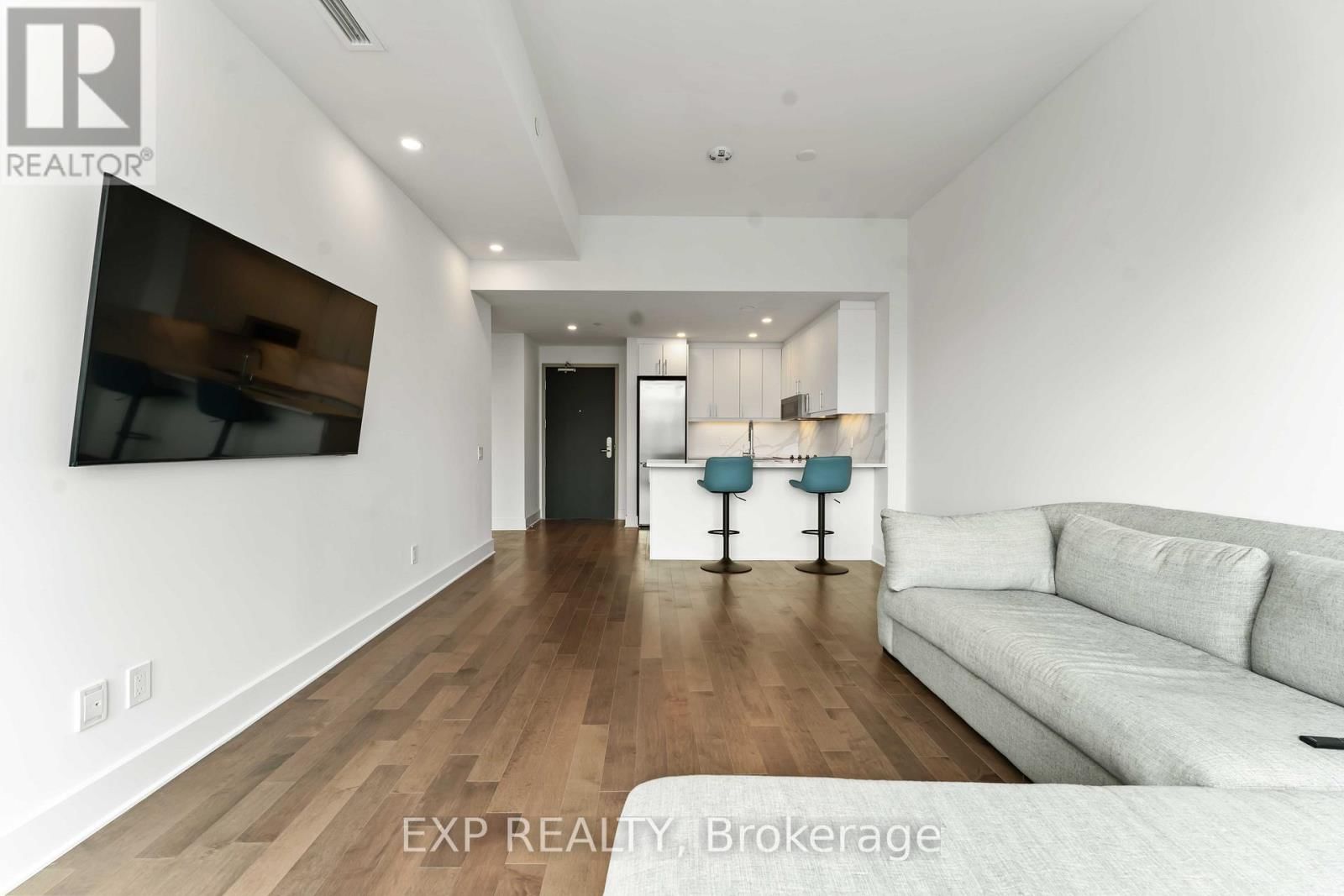 2607 - 180 GEORGE STREET Image 8