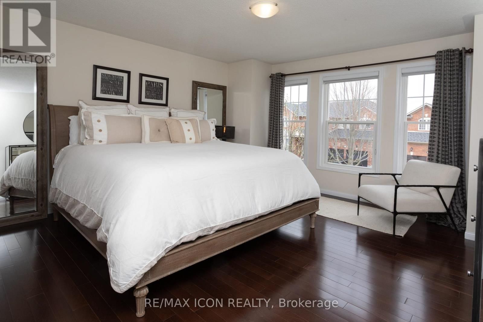 103 GLAZEBROOK CRESCENT Image 16