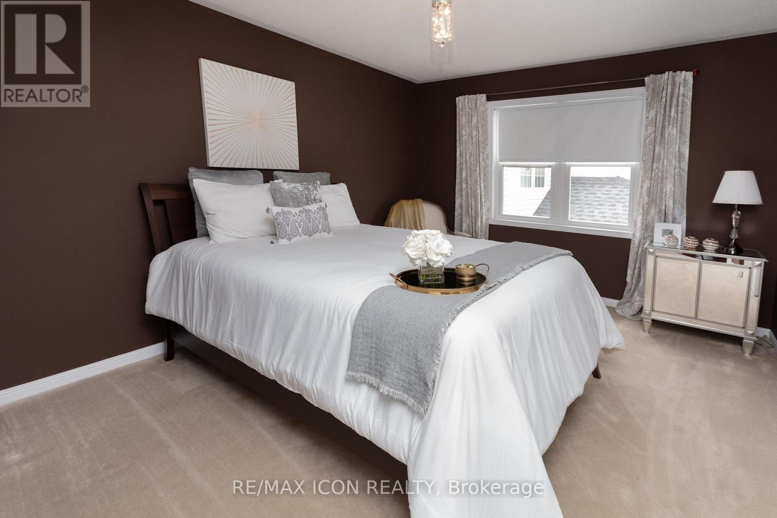 103 GLAZEBROOK CRESCENT Image 17