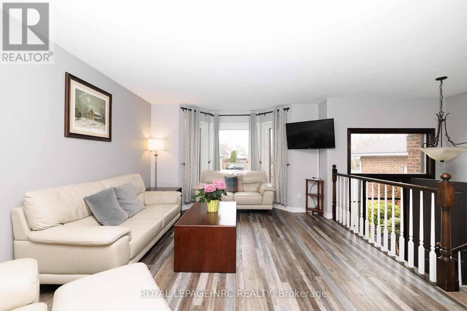 2343 JESSIE CRESCENT Image 14