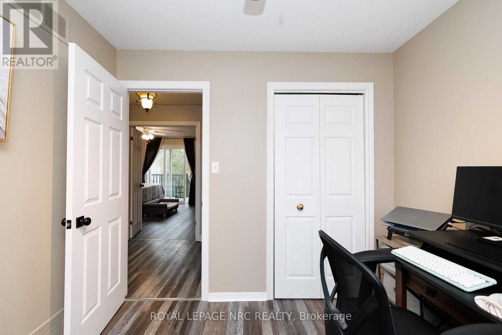 2343 JESSIE CRESCENT Image 23