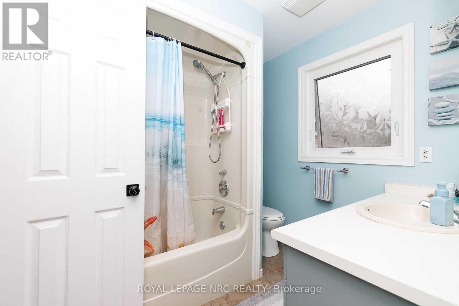 2343 JESSIE CRESCENT Image 29