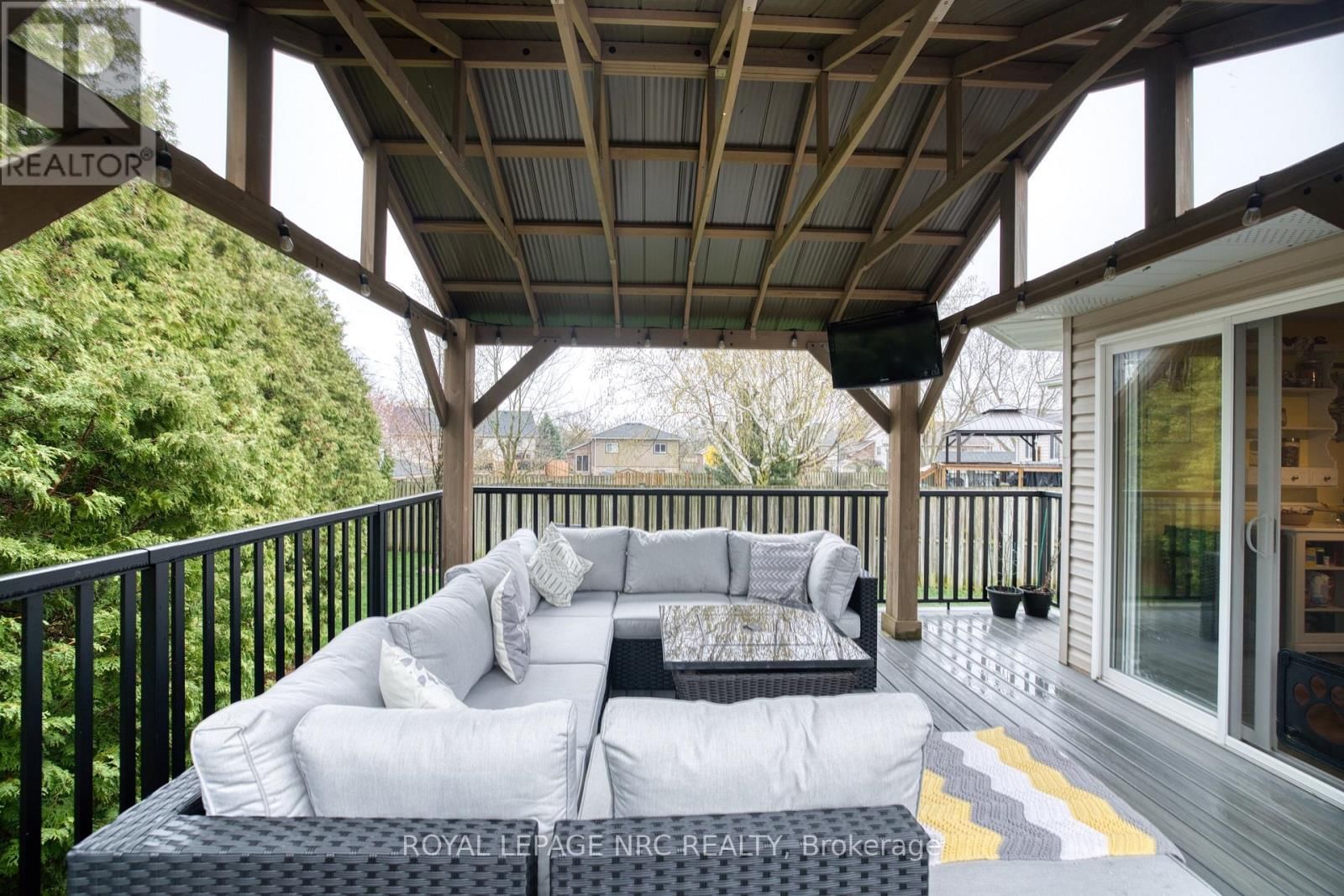 2343 JESSIE CRESCENT Image 9