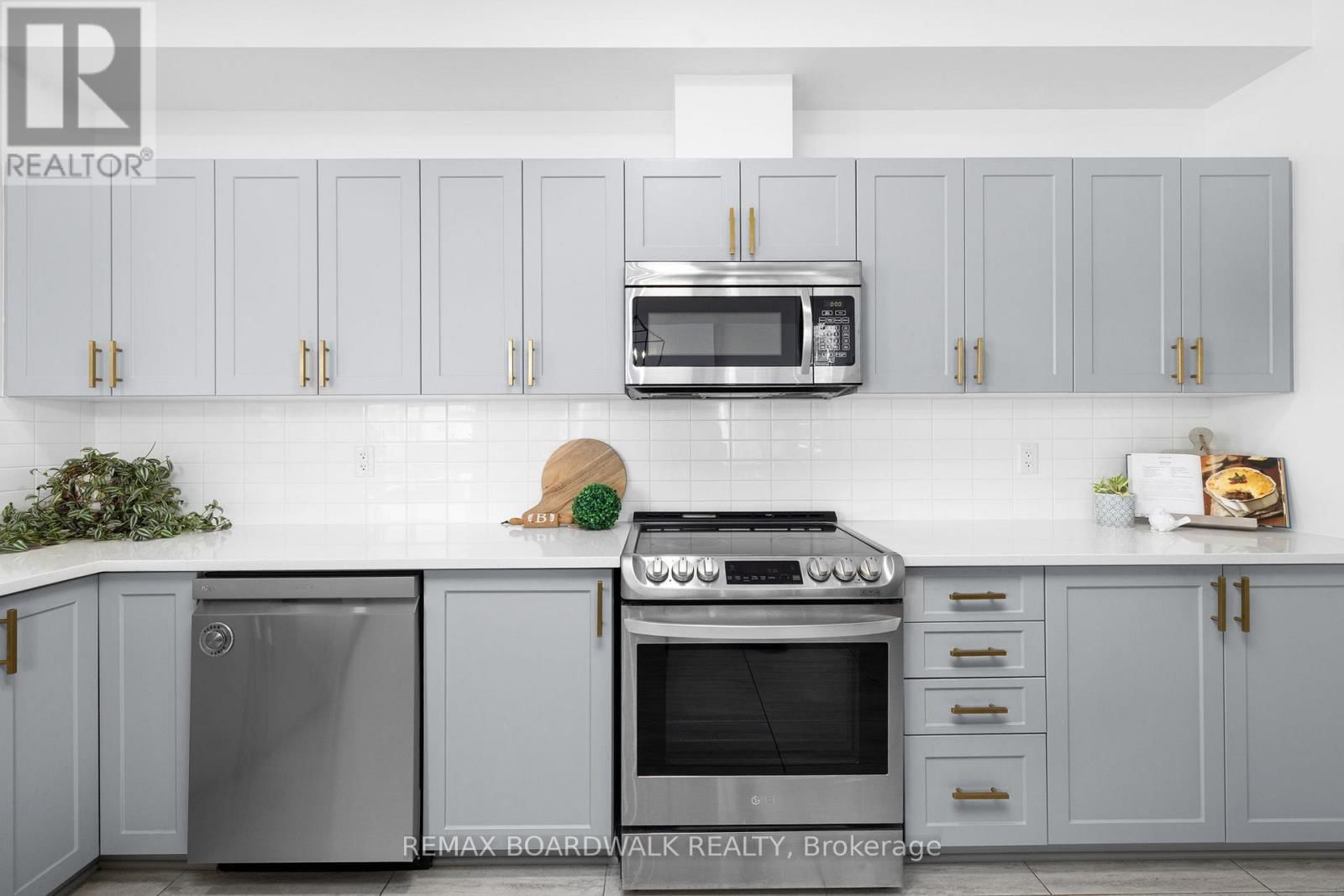 93 MORRIS STREET Image 15