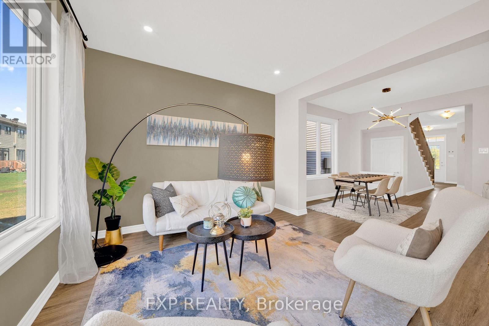 215 MERAK WAY Image 2