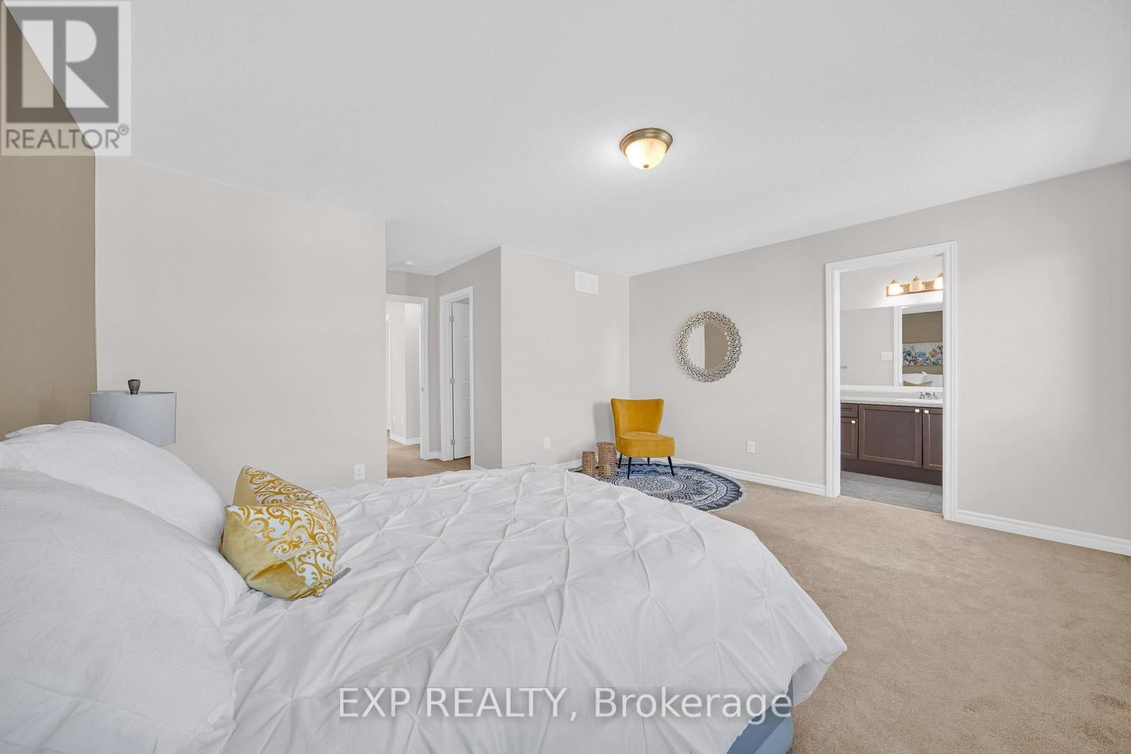 215 MERAK WAY Image 20