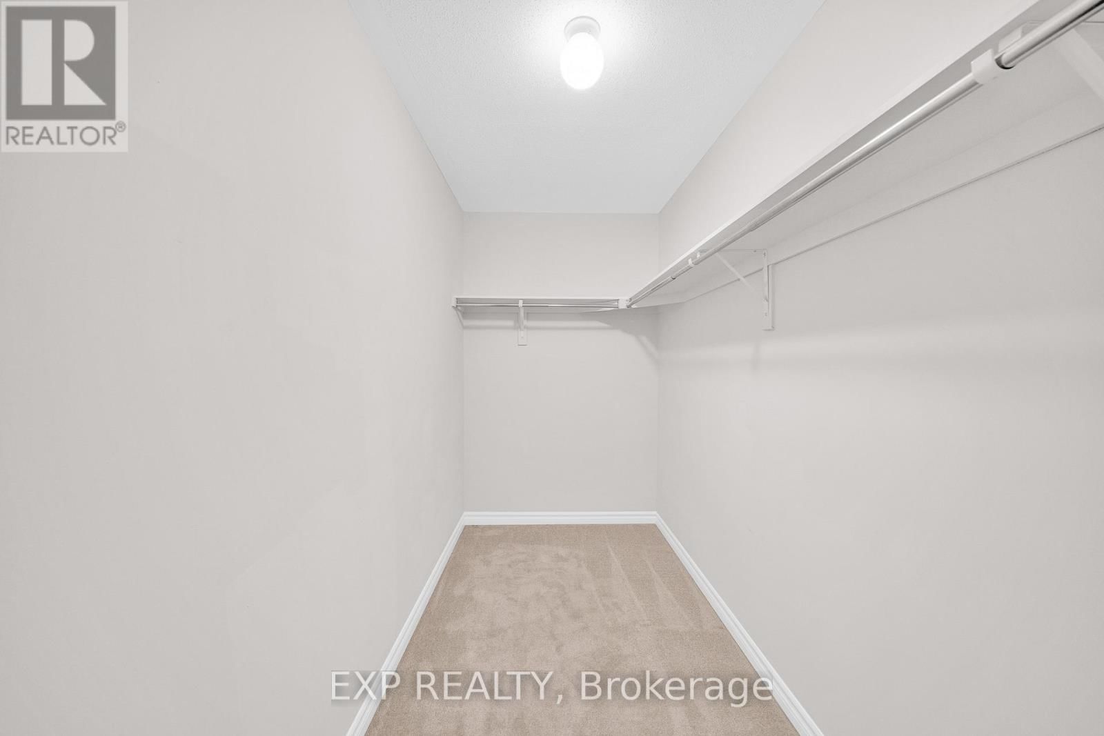 215 MERAK WAY Image 22