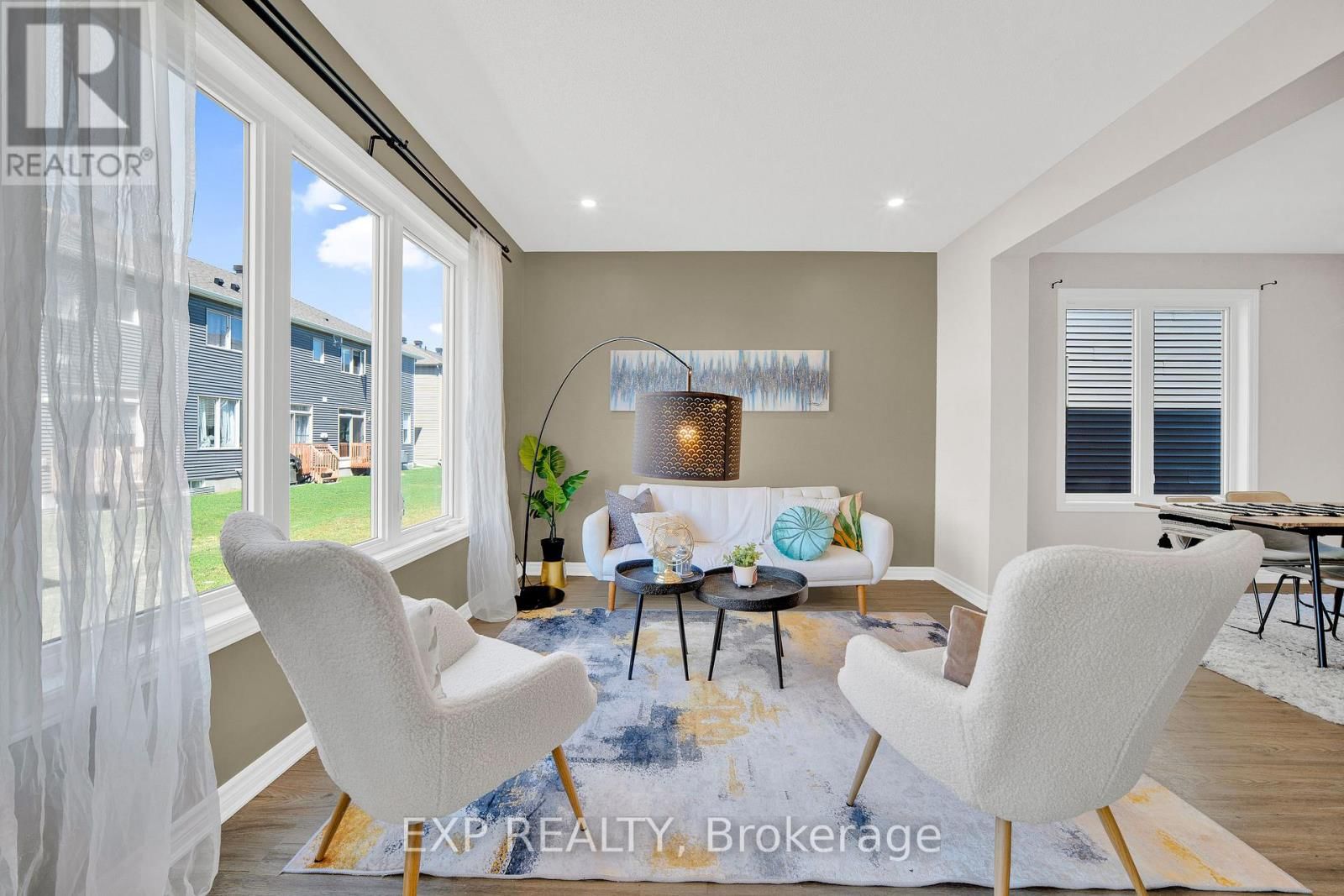 215 MERAK WAY Image 5