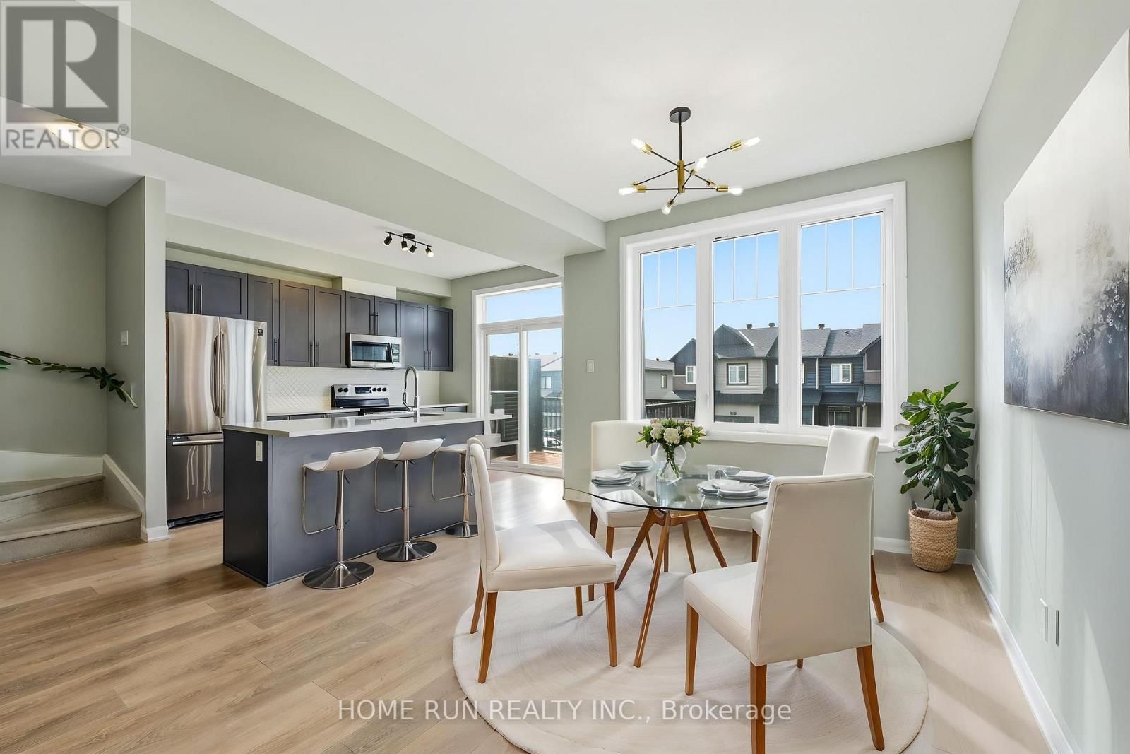 60 TEELIN CIRCLE Image 10