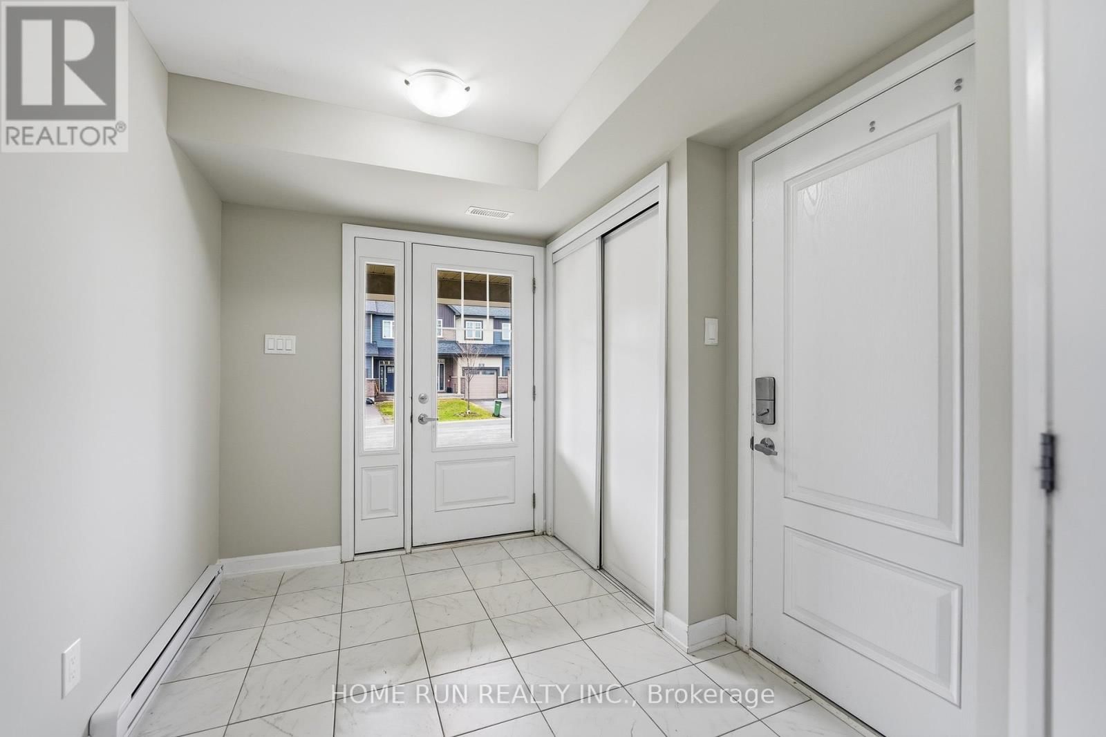 60 TEELIN CIRCLE Image 3