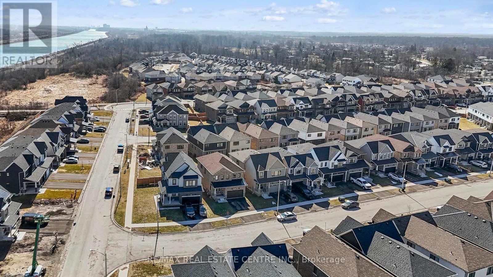 17 DOWNRIVER DRIVE Image 28