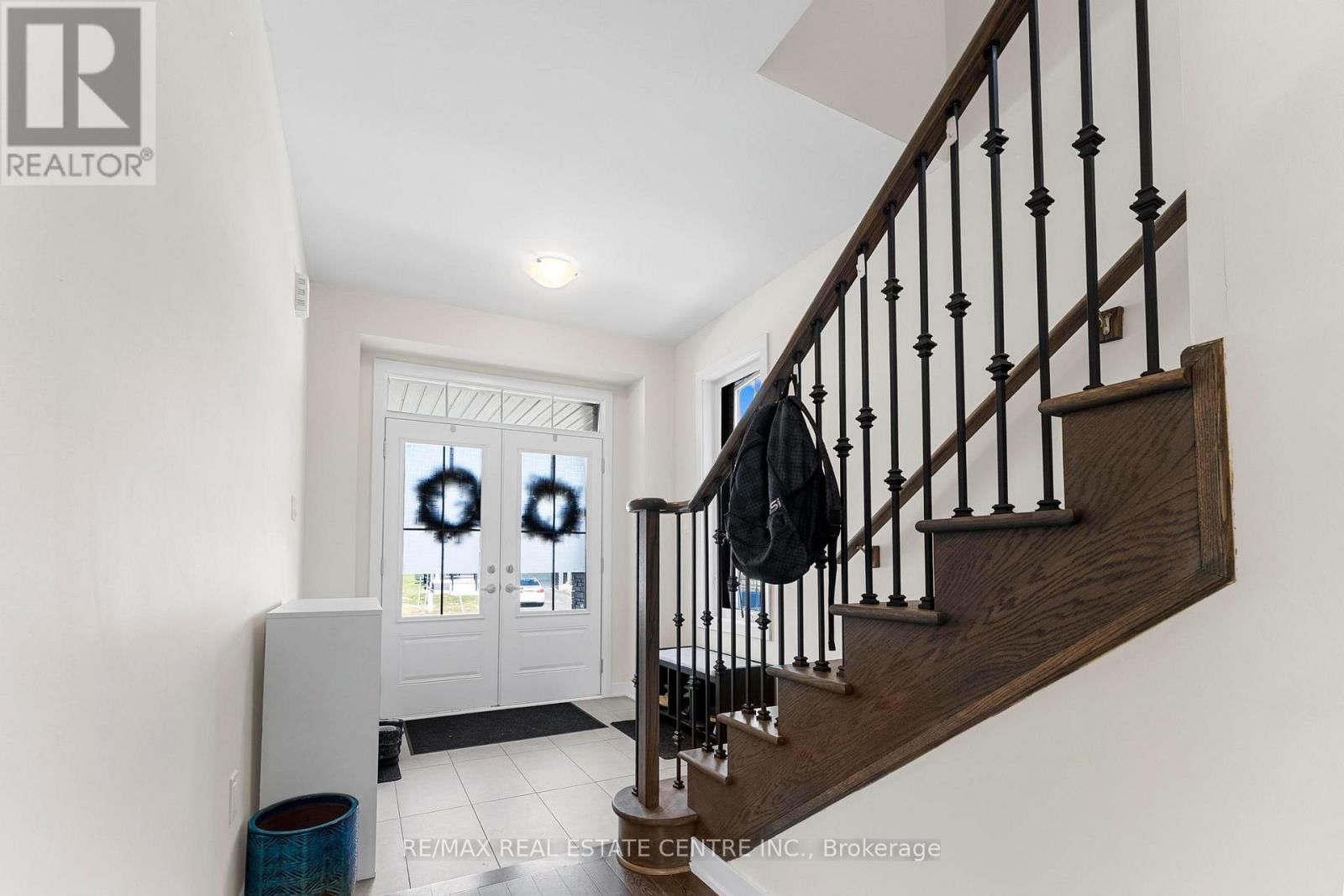 17 DOWNRIVER DRIVE Image 4