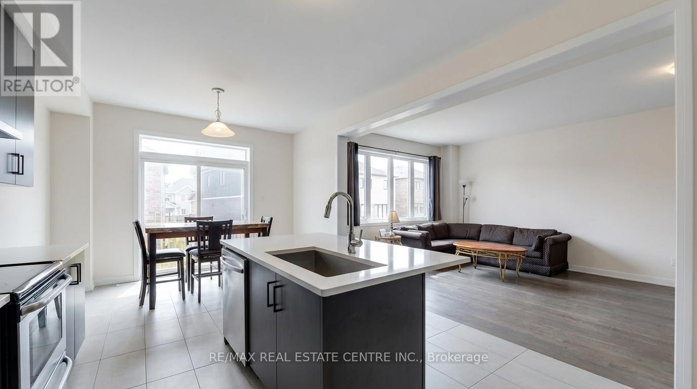 17 DOWNRIVER DRIVE Image 5