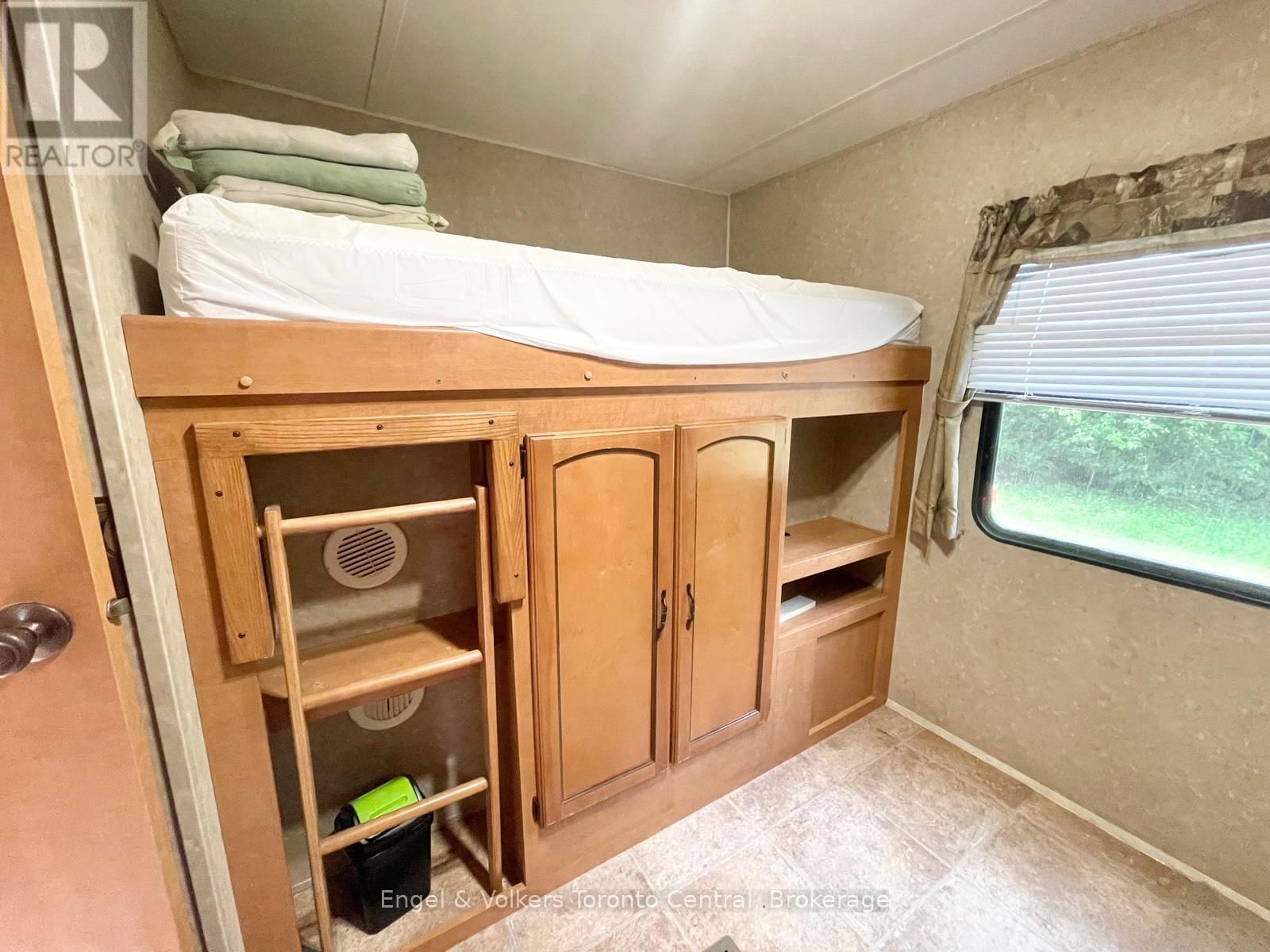 C25 - 7489 SIDEROAD 5 E Image 17