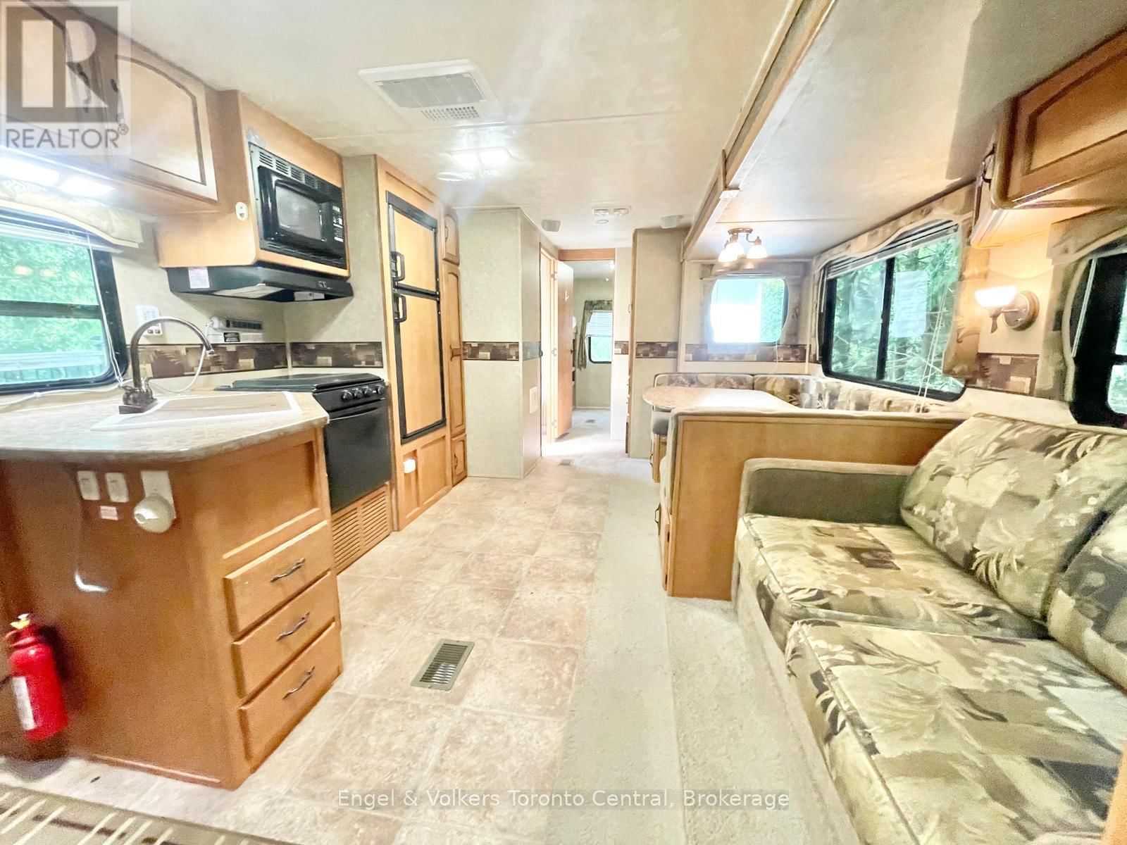 C25 - 7489 SIDEROAD 5 E Image 7