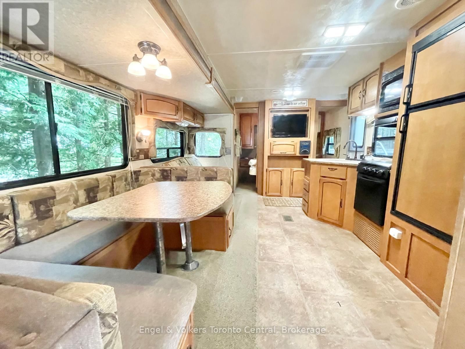 C25 - 7489 SIDEROAD 5 E Image 8